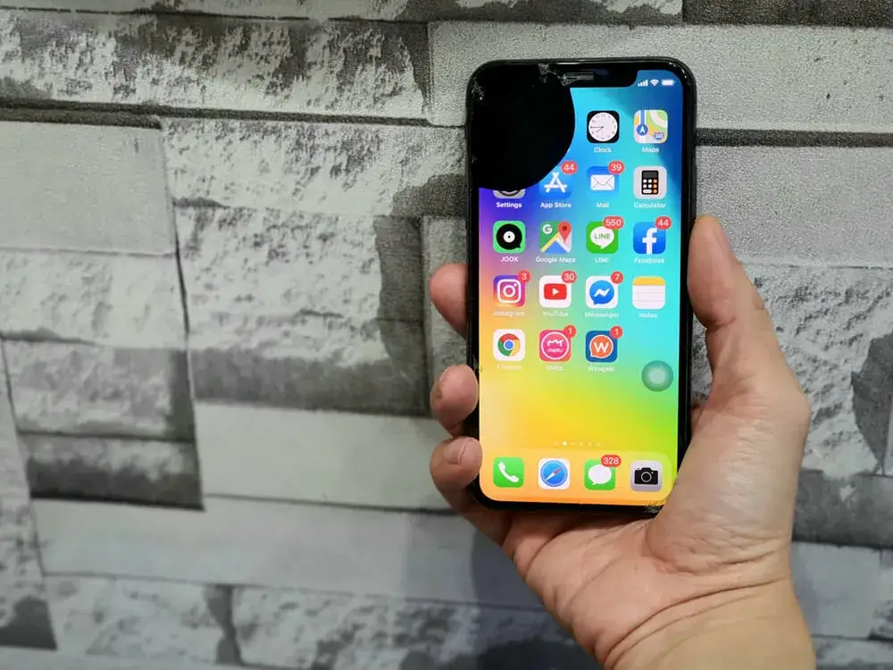 Jak przygotować iPhone do serwisu, aby nie stracić danych i czasu