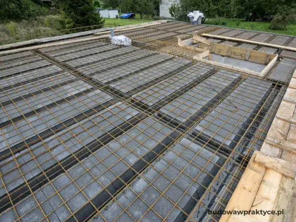 Zbrojenie górne stropu: Kluczowe informacje o jego zastosowaniu i znaczeniu