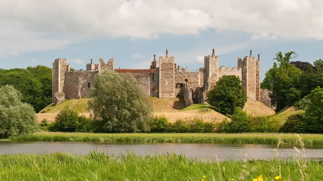 Ed Sheeran gdzie mieszka? Odkryj jego tajemniczą posiadłość w Framlingham Ed Sheeran gdzie mieszka? Odkryj jego tajemniczą posiadłość w Framlingham