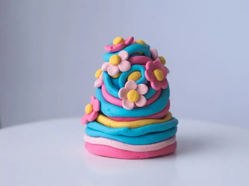 Z czego zrobić ozdoby na tort? Odkryj kreatywne materiały i techniki