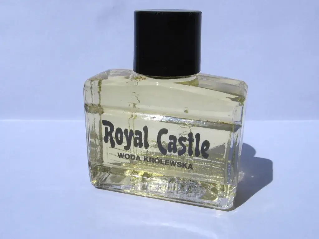 Gdzie i jak legalnie kupić wodę królewską - poradnik z przepisami prawnymi