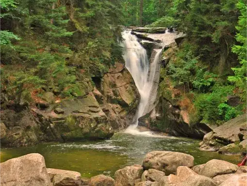 Atrakcje Szklarska Poręba: Niezapomniane miejsca na każdą porę roku