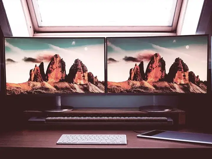 Jaki monitor do domu wybrać, aby cieszyć się doskonałą jakością obrazu?