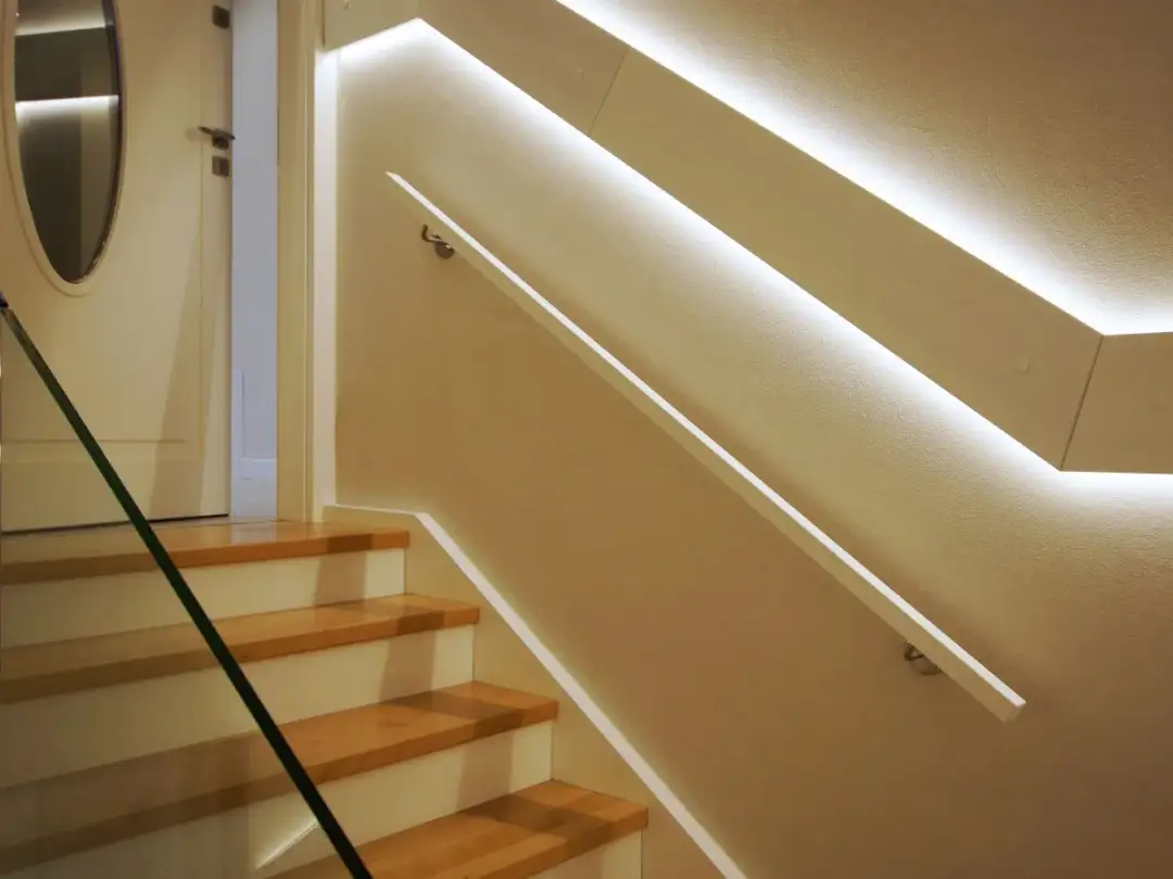 Pochwyt do schodów: jak wybrać i zamontować dla bezpieczeństwa