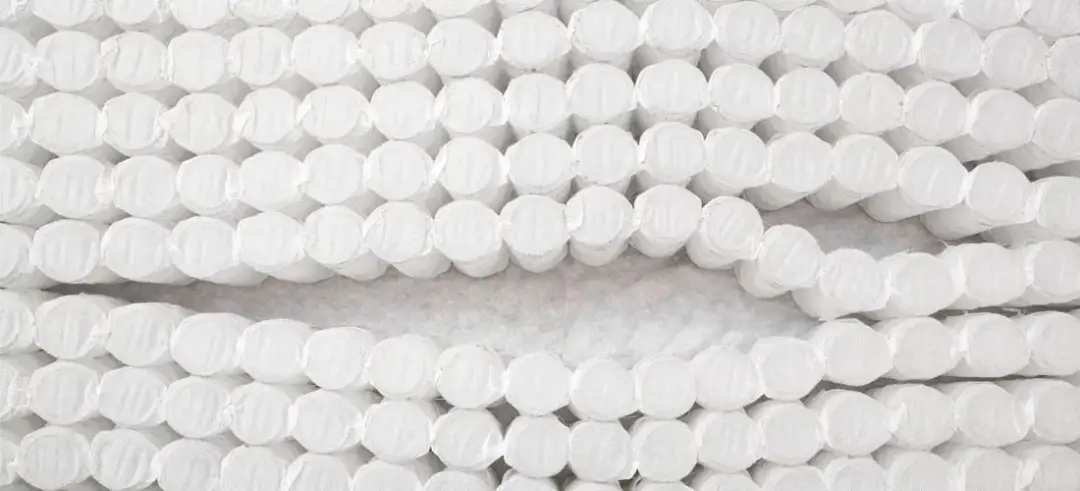 Jaki rodzaj materaca wybrać, aby uniknąć bólu pleców i cieszyć się snem?