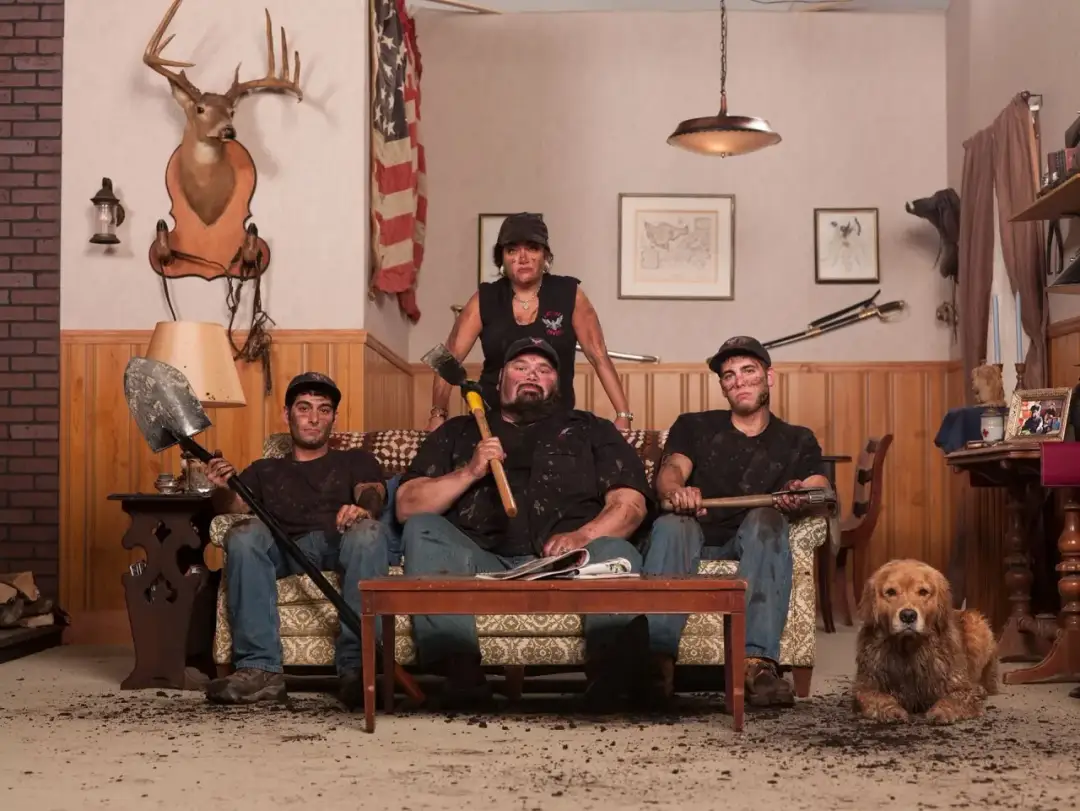 Detektorzy 2023 recenzja - komedia o codzienności poszukiwaczy skarbów w UK