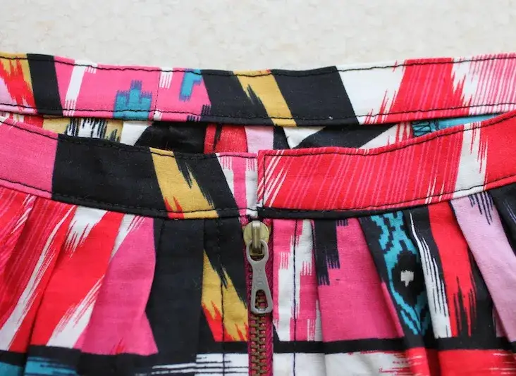 Jak przerobić sukienkę na spódnicę - proste kroki, które musisz znać