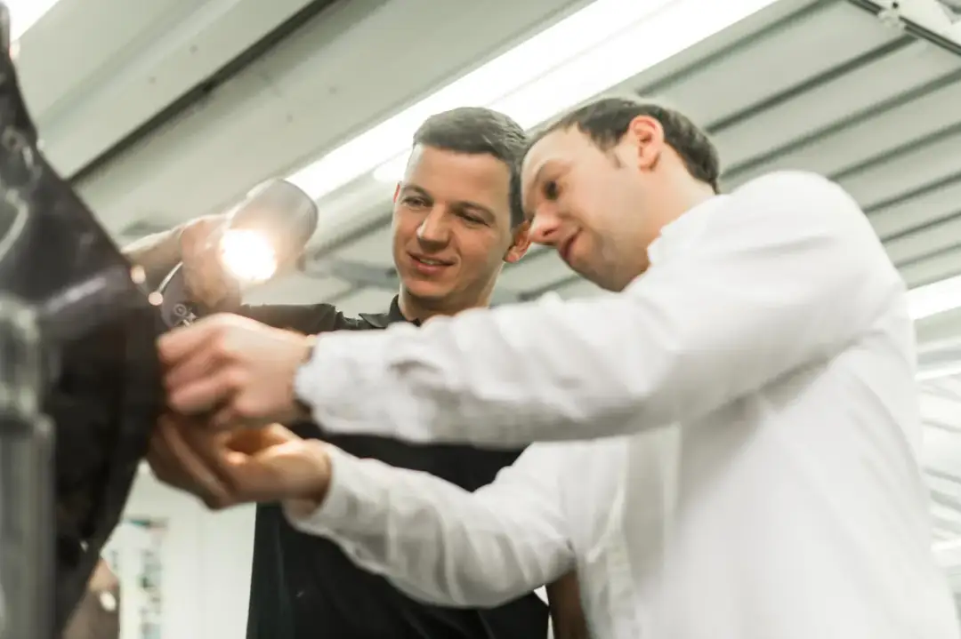 Brust Lack und Karosserie: Top Fahrzeuglackierung und Reparaturen in Idar-Oberstein