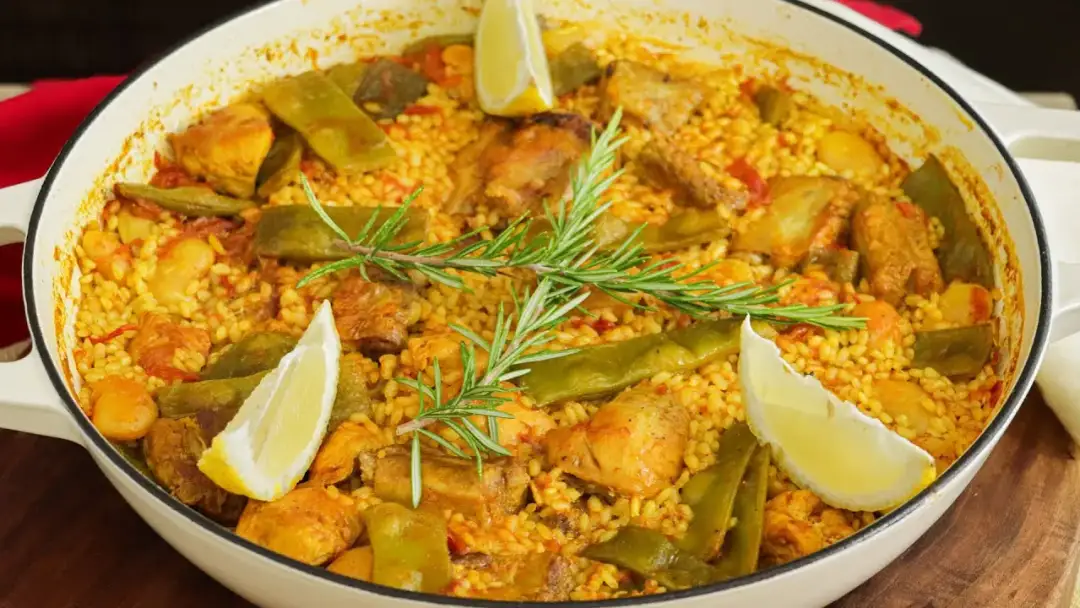 Co zjeść w Walencji? Odkryj najlepsze lokalne potrawy i miejsca