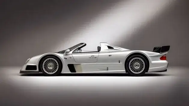 Mercedes-Benz CLK GTR AMG – Ikona motoryzacji z nieosiągalnymi osiągami