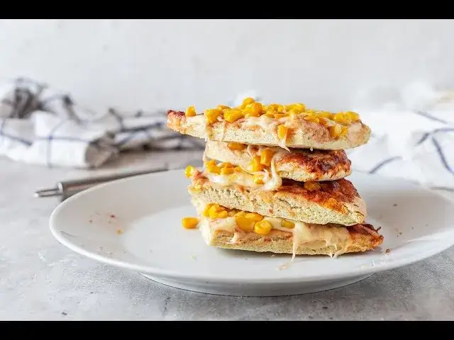 Szybka pizza bez drożdży - prosty przepis na pyszne ciasto