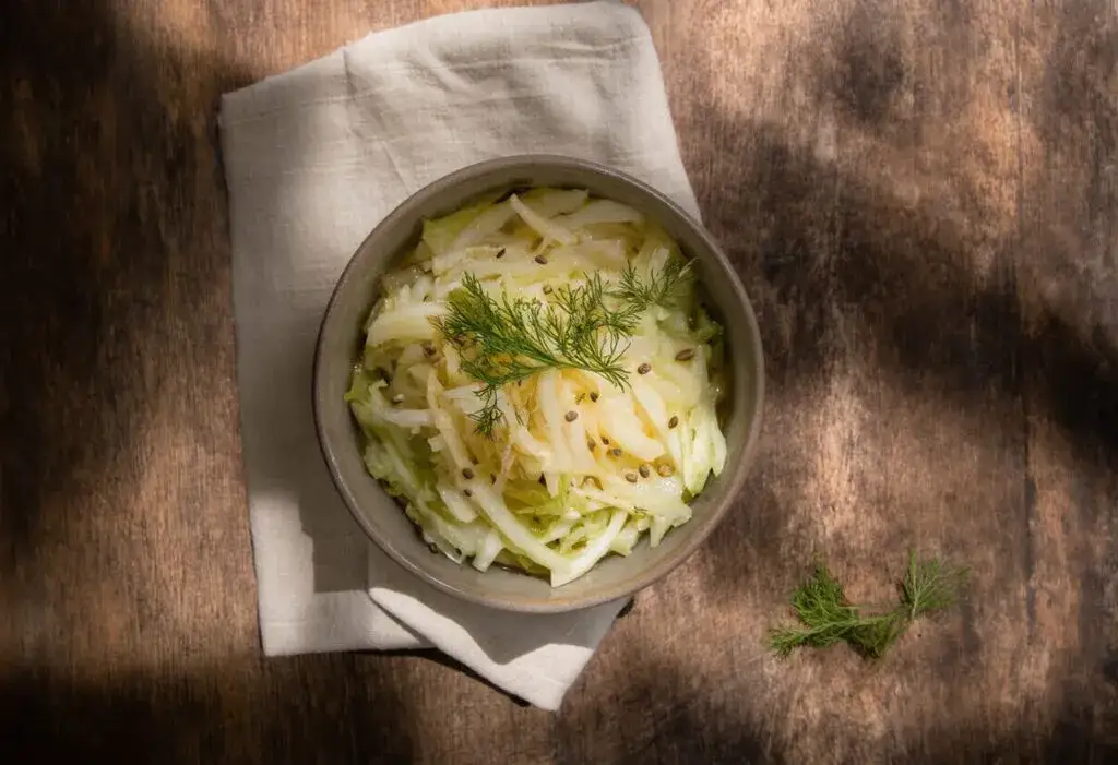 Mrożenie żółtego sera: Jak zachować smak i uniknąć błędów?