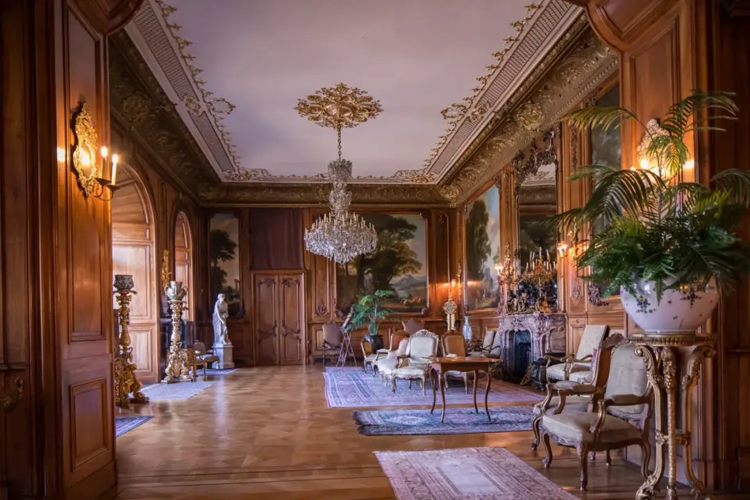 Zamek w Pszczynie wnętrza: odkryj tajemnice architektury i historii