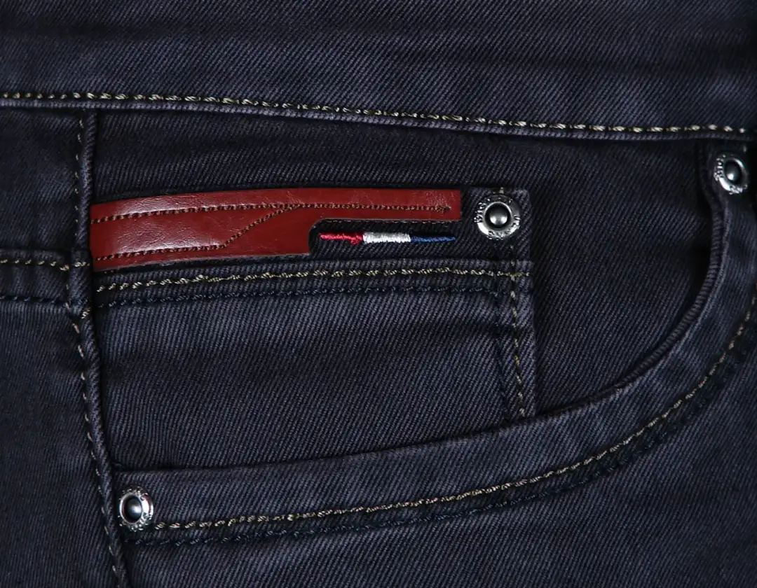 Spodnie męskie 120 cm w pasie: 3XL czy W46? Rozszyfruj rozmiar!