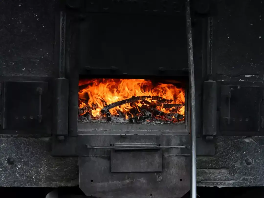 Do kiedy można palić węglem? Terminy, kary i dotacje na wymianę