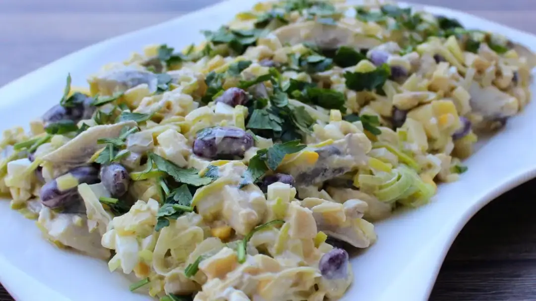 Jak zrobić sałatkę z pora, która zachwyci Twoich gości i rodzinę