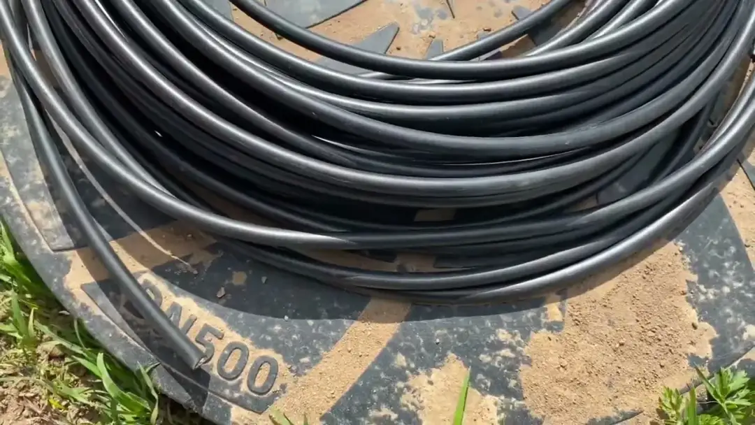 Jakie kable do bramy i furtki – kluczowe informacje i porady instalacyjne