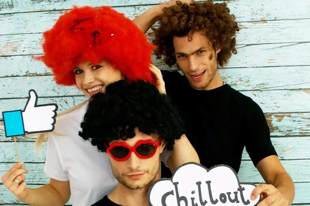 Ile kosztuje wynajem fotobudki? Sprawdź ceny i ukryte koszty