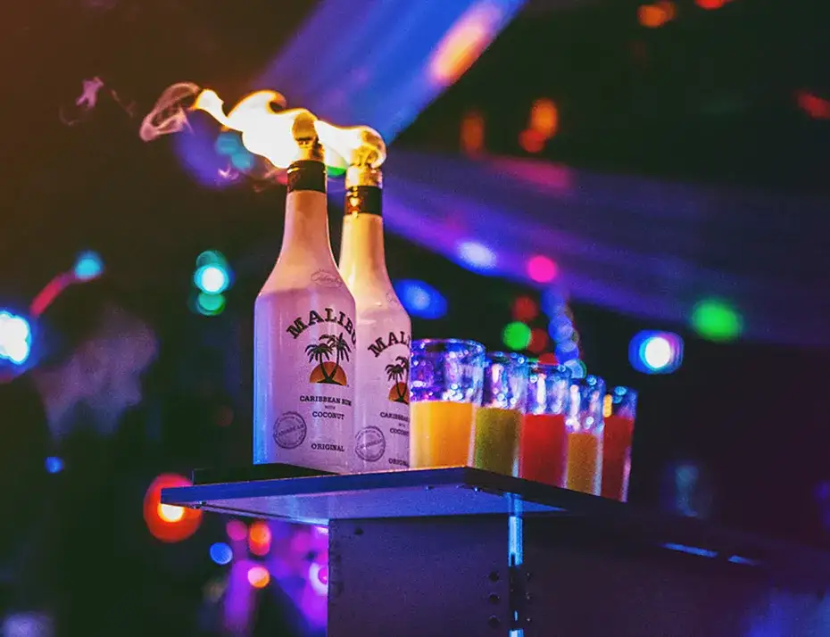 Najlepsze drinki na wesele - kreatywne nazwy, które zachwycą gości