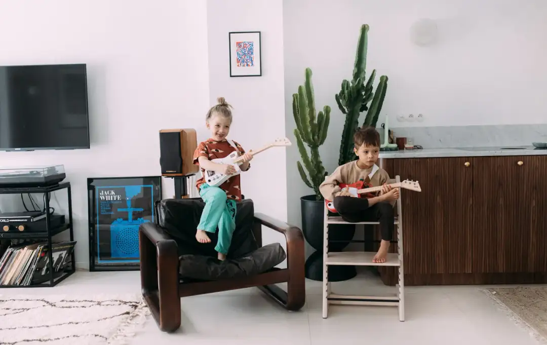 Najlepsze krzesła które rosną razem z dzieckiem - komfort i ergonomia