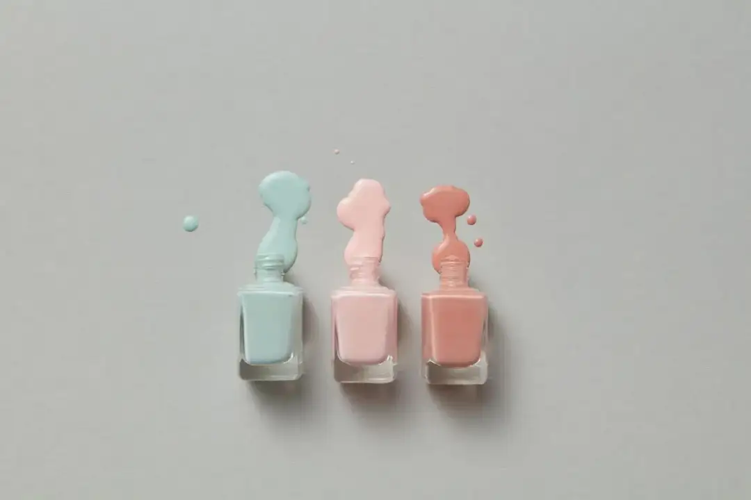 Gdzie wyrzucić lakiery do paznokci, aby nie zaszkodzić środowisku?