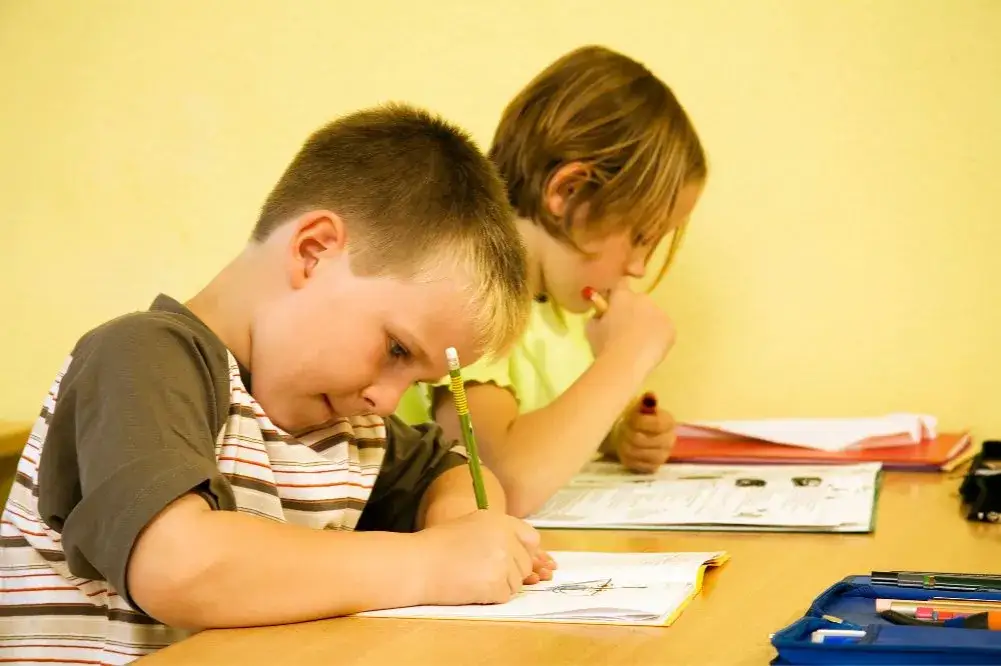 Dziecko ma problemy z koncentracją? Skuteczny poradnik dla rodziców