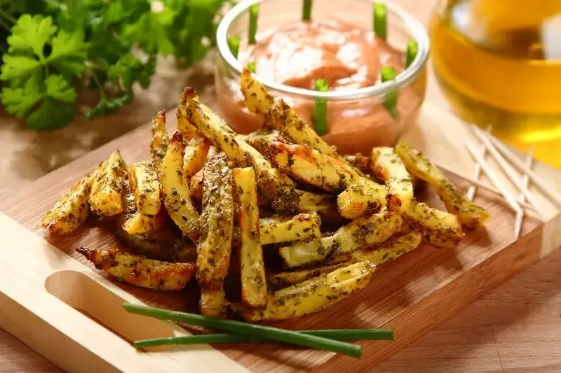 Jak zrobić chrupiące frytki w 5 minut na patelni | przepis krok po kroku