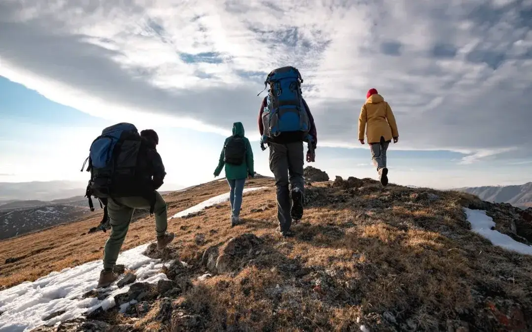Najwyższe szczyty Karpacza: 5 tras dla odważnych z mapą
