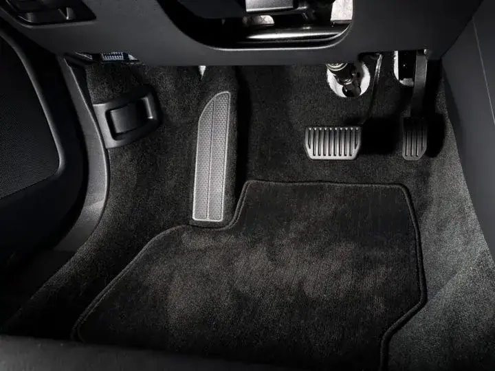 Wysprzęglik sprzęgła: Niebezpieczne objawy, które zdradzą awarię przed postojem