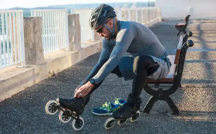 Ile kalorii spala godzina na rolkach? Sprawdź, co musisz wiedzieć