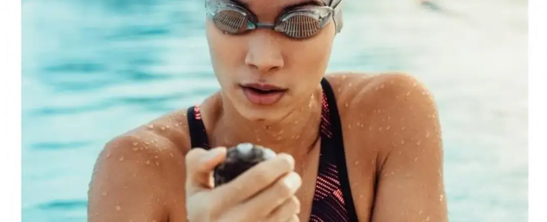 Skóry do pływania: Jak wybrać strój startowy i poprawić wyniki?