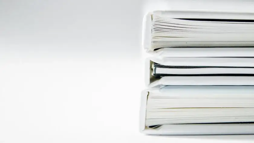 Legalne źródła książek online: Bezpieczne sposoby ściągania ebooków bez ryzyka