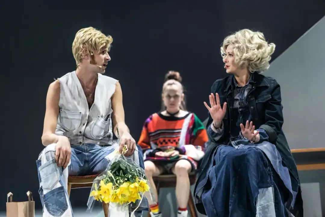 Bowie w Warszawie spektakl - emocje, miłość i zbrodnia na scenie