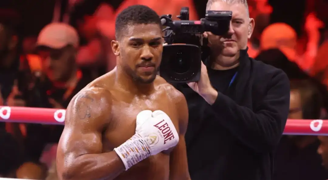 Gdzie oglądać boks w internecie? Sprawdź najlepsze opcje online