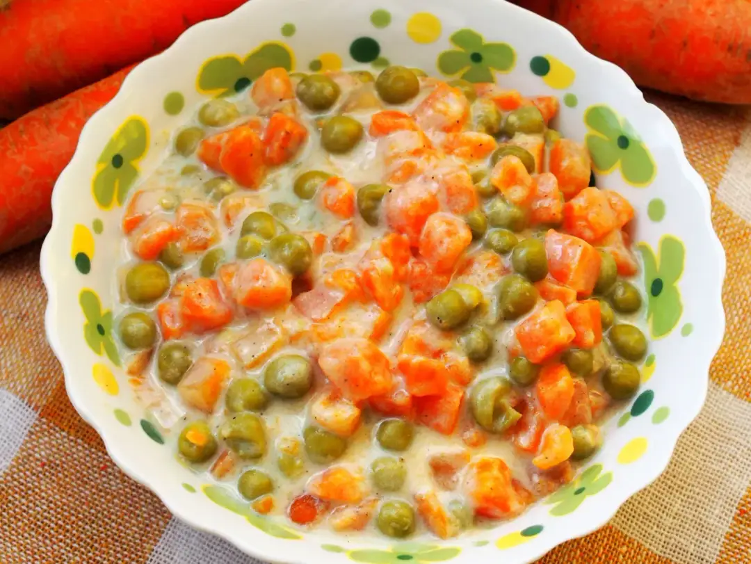 Jak zrobić marchewkę do obiadu na ciepło - prosta i smaczna receptura