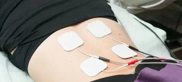 Skutki uboczne pradaxy: Objawy, częstość występowania i co robić?