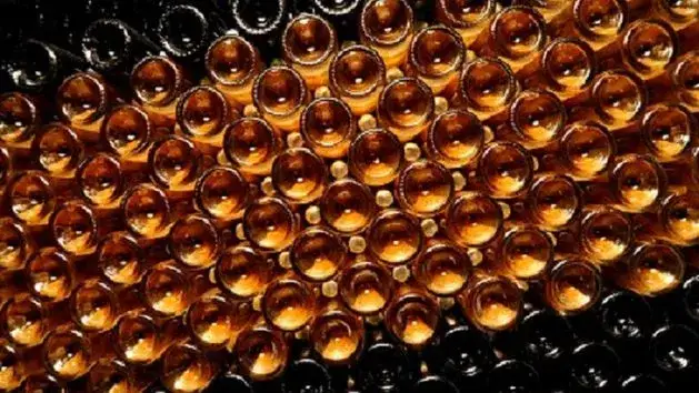 Czy można łączyć antybiotyk z alkoholem? Ryzyko i skutki uboczne