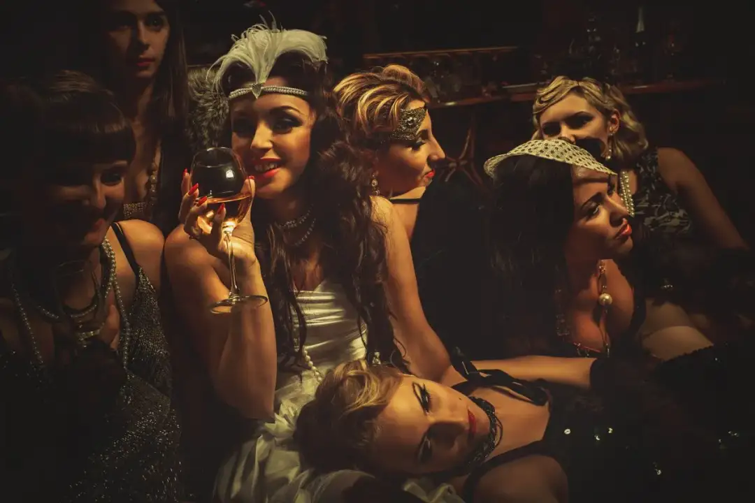 Impreza w stylu lat 40.? Stwórz niezapomniany klimat retro!