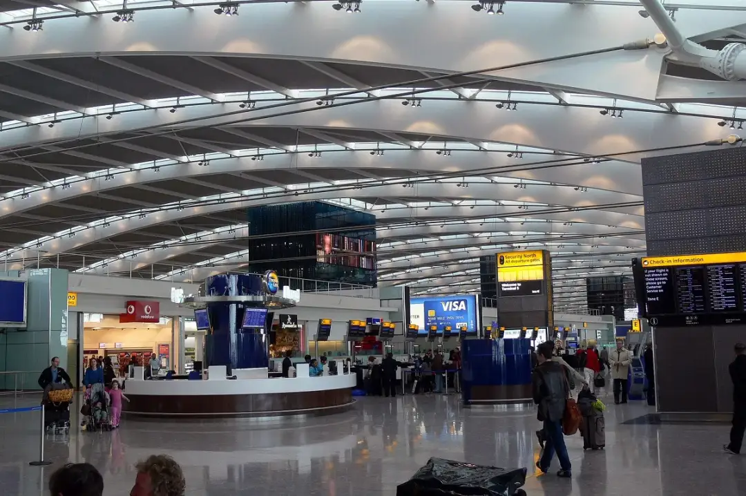 Najbliższe lotnisko w Londynie do centrum - uniknij zbędnych kosztów