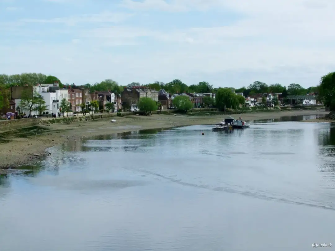 Tamiza: Rzeka, która kształtuje Londyn. Poznaj jej sekrety!