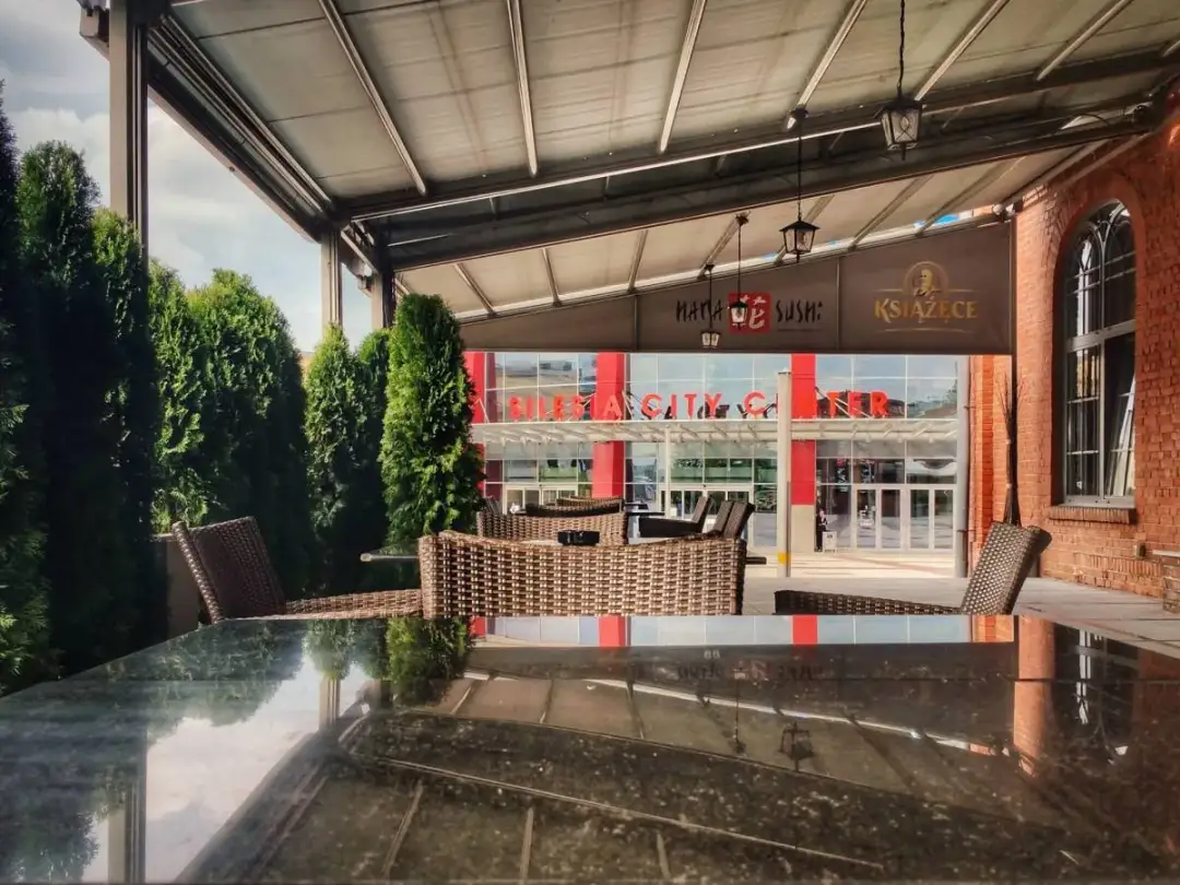 Hana Sushi Katowice: Czy to najlepsze sushi w Silesia City Center?