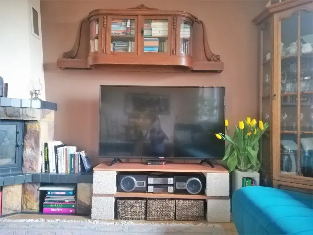 Jak zrobić szafkę RTV samodzielnie - proste kroki i porady