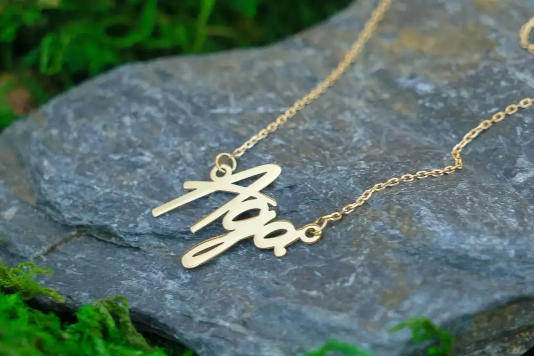 Ile kosztuje naszyjnik genzie? Sprawdź najlepsze oferty i ceny