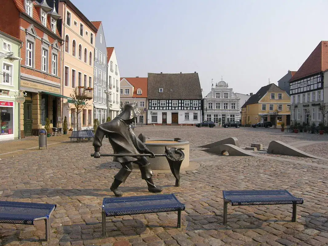 Ueckermünde atrakcje: Odkryj ukryte skarby i niesamowite miejsca Ueckermünde atrakcje: Odkryj ukryte skarby i niesamowite miejsca