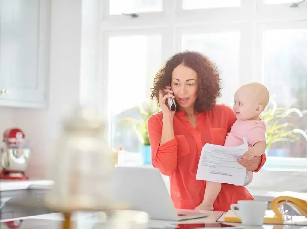 Samotna matka dostanie kredyt na mieszkanie: poznaj wymagania banków