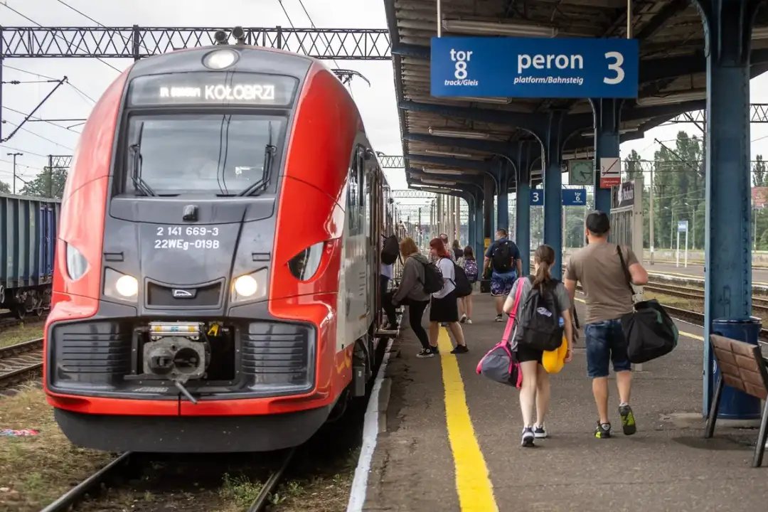 Jak dojadę do Kołobrzegu? Sprawdź najlepsze opcje transportu