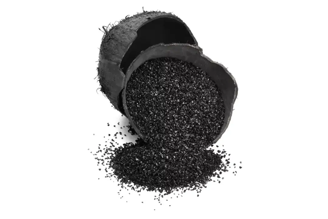 Jak prawidłowo stosować węgiel aktywny w akwarium aby poprawić jakość wody?