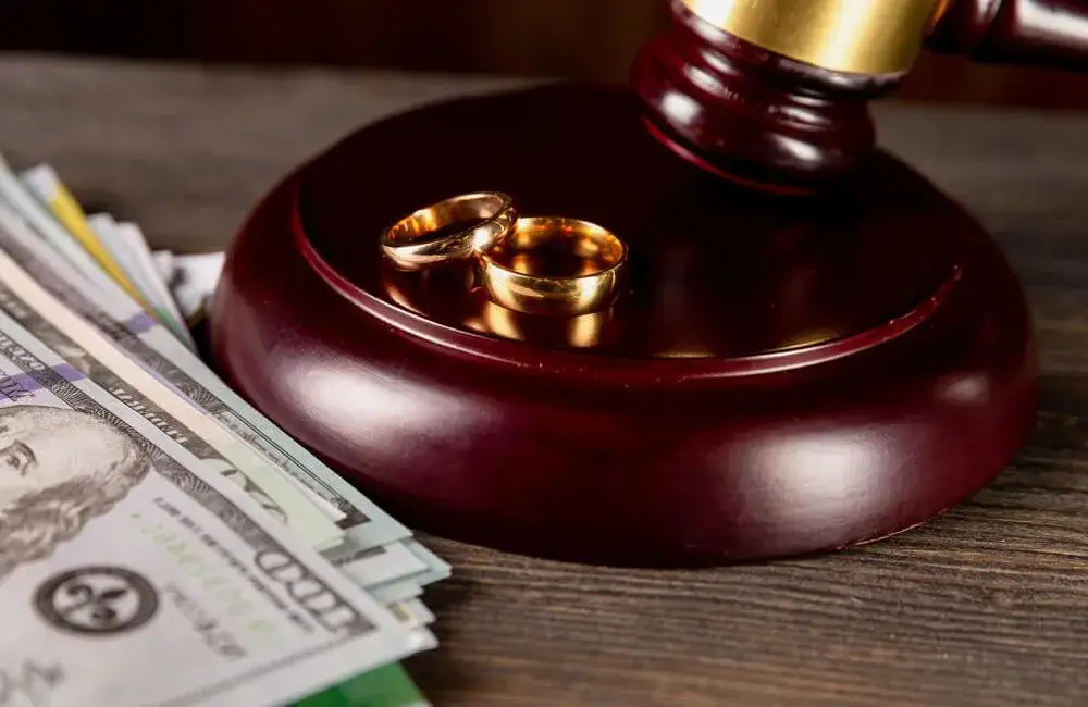 Czy po ślubie majątek jest wspólny? Sprawdź, co musisz wiedzieć