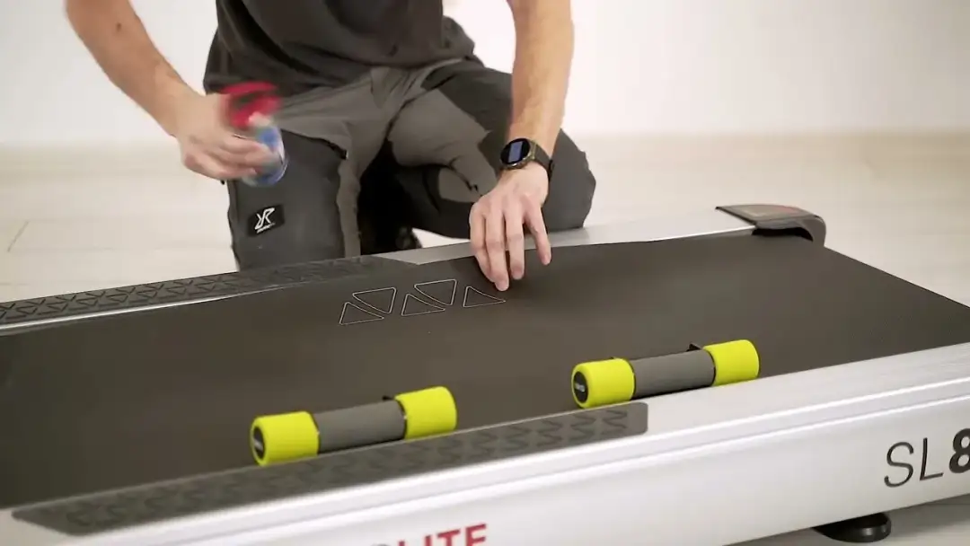 Jak naoliwić bieżnię, aby uniknąć kosztownych napraw i awarii