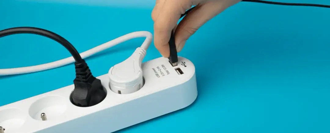 Ile prądu zużywa ładowanie telefonu? Zaskakujące koszty i fakty